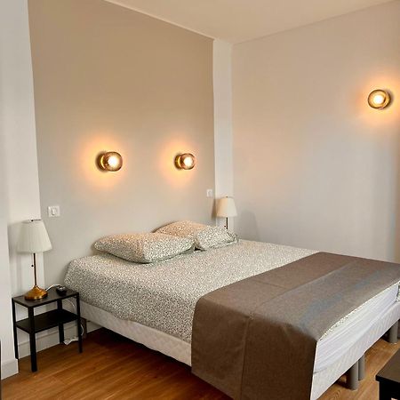 Studio 4 Pers Face Gare Sncf Appart Hotel Le Cygne D4 Bourges Dış mekan fotoğraf